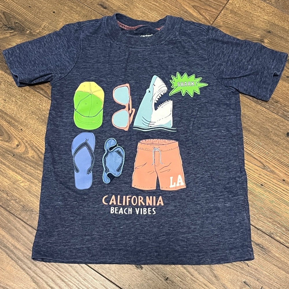 4/$20 CARTER’S Shark t-shirt size 4/5
